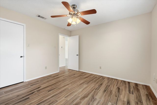 114 Glade Shadow Drive, Euless, TX 76039