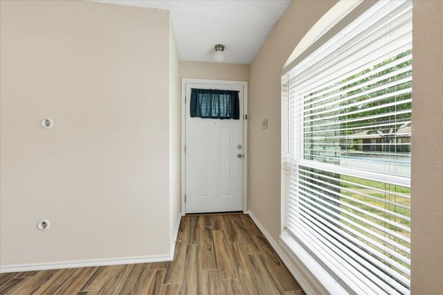 114 Glade Shadow Drive, Euless, TX 76039