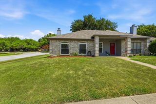 114 Glade Shadow Drive, Euless, TX 76039