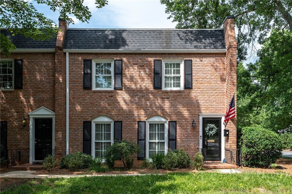18 S Stratford Drive, Athens, GA 30605
