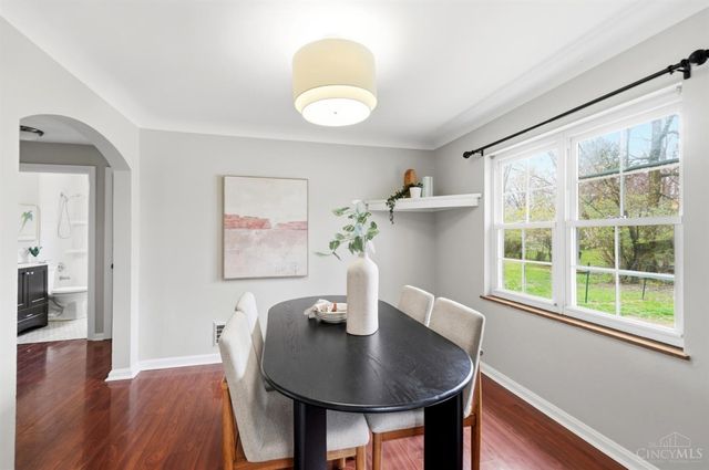 3790 N Broadlawn Circle, Silverton, OH 45236