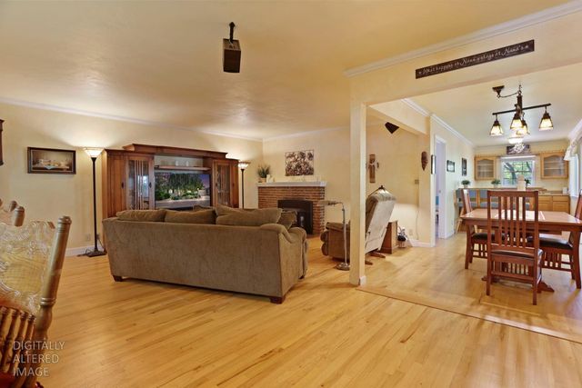 1419 Holly Dr, Lodi, CA 95242