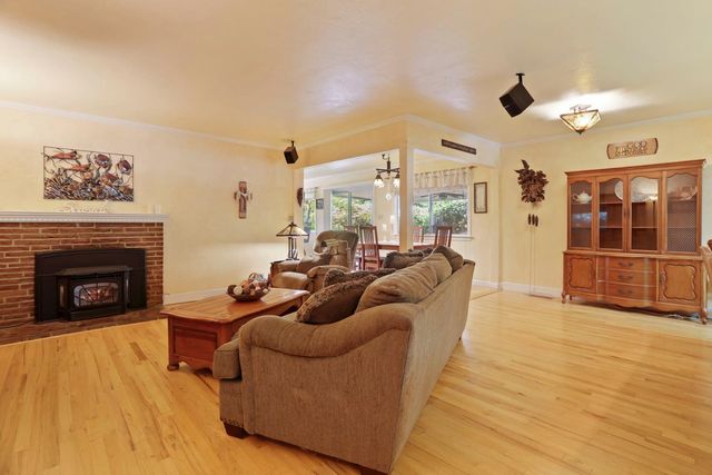 1419 Holly Dr, Lodi, CA 95242