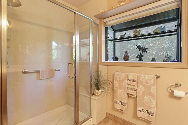 1419 Holly Dr, Lodi, CA 95242