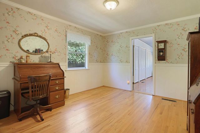 1419 Holly Dr, Lodi, CA 95242