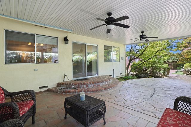 1419 Holly Dr, Lodi, CA 95242