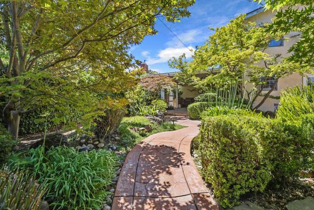 1419 Holly Dr, Lodi, CA 95242