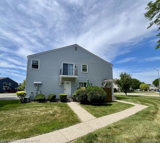 23672 N Rockledge, Novi, MI 48375
