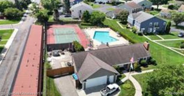 23672 N Rockledge, Novi, MI 48375