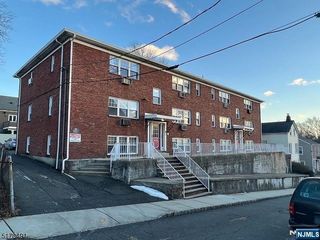 26 Clinton 9, Belleville, NJ 07109