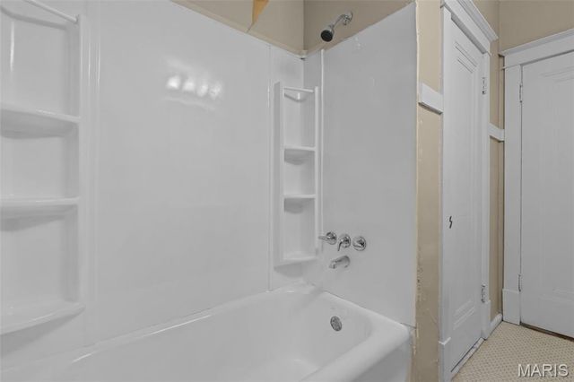 4331 S 38th Street, St Louis, MO 63116