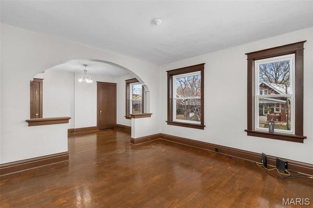 4331 S 38th Street, St Louis, MO 63116