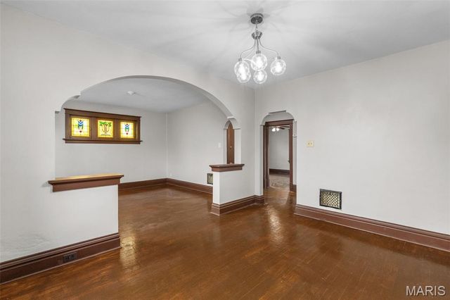 4331 S 38th Street, St Louis, MO 63116