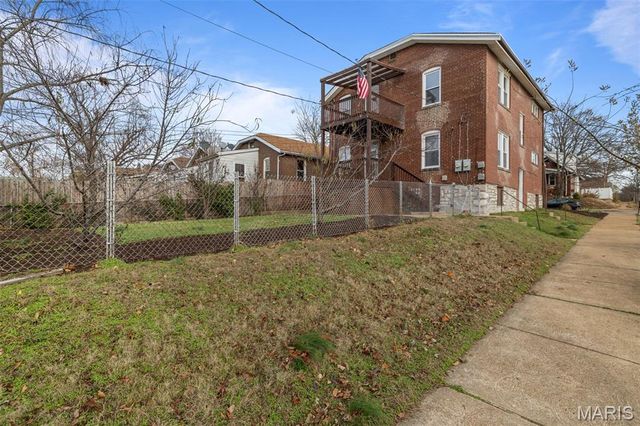 4331 S 38th Street, St Louis, MO 63116