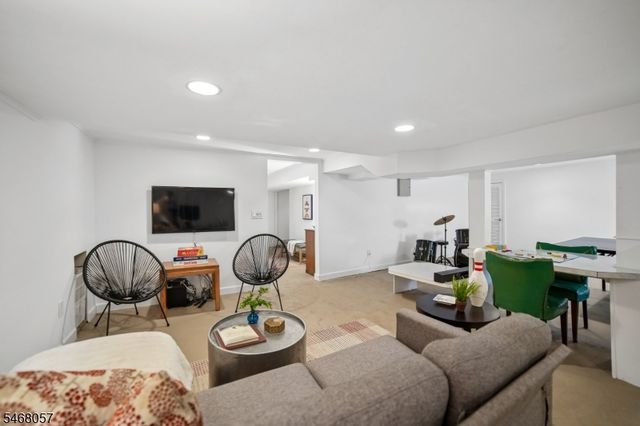 716 RIVER ROAD, Chatham Twp., NJ 07928