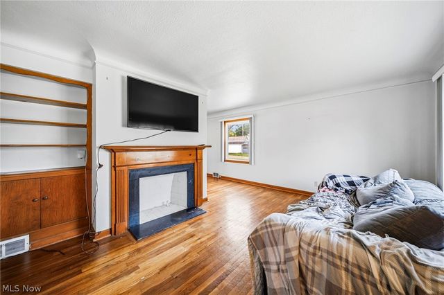 21790 Kennison Avenue, Euclid, OH 44123