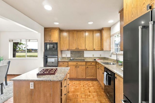 610 Aquarius Lane, Foster City, CA 94404