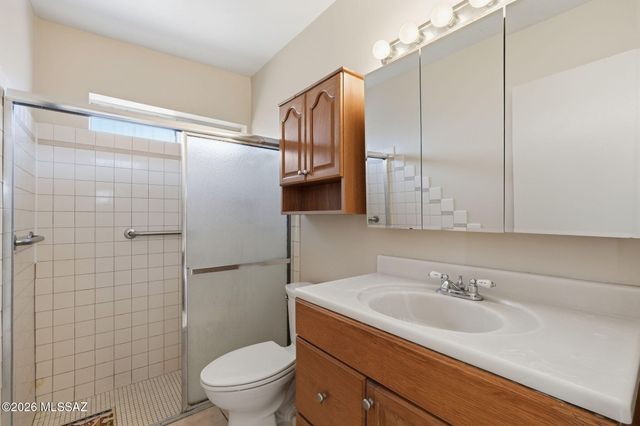 2749 S Pace East Drive, Tucson, AZ 85730