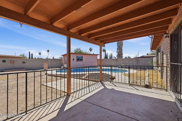 2749 S Pace East Drive, Tucson, AZ 85730