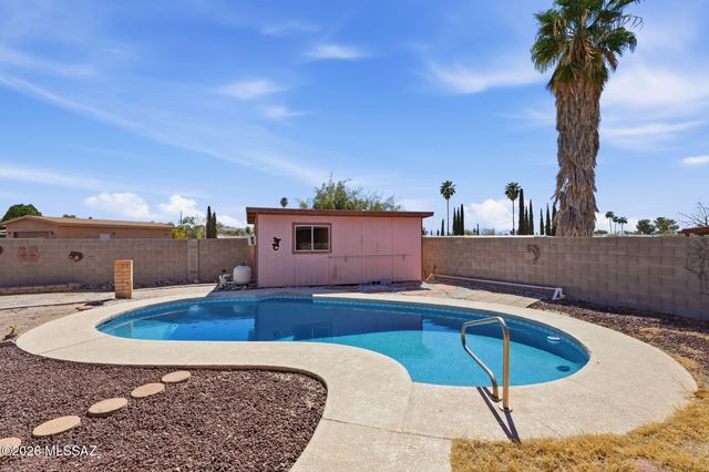 2749 S Pace East Drive, Tucson, AZ 85730