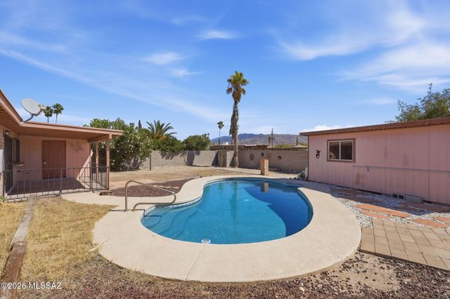 2749 S Pace East Drive, Tucson, AZ 85730