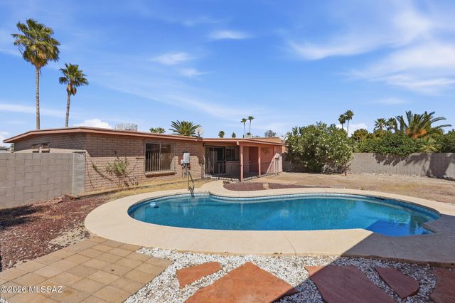 2749 S Pace East Drive, Tucson, AZ 85730