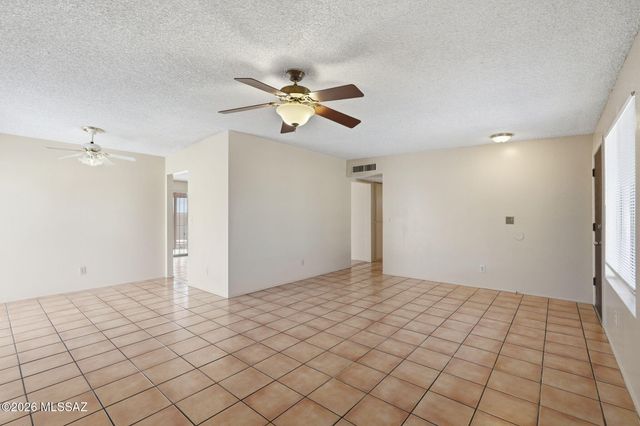 2749 S Pace East Drive, Tucson, AZ 85730