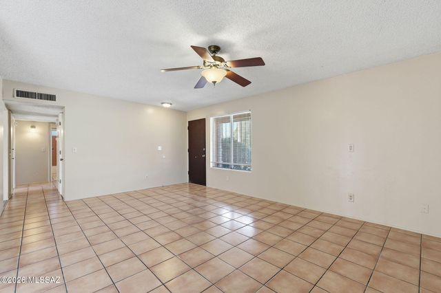 2749 S Pace East Drive, Tucson, AZ 85730