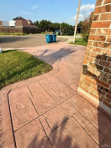 1339 Anahi Street, Alamo, TX 78516