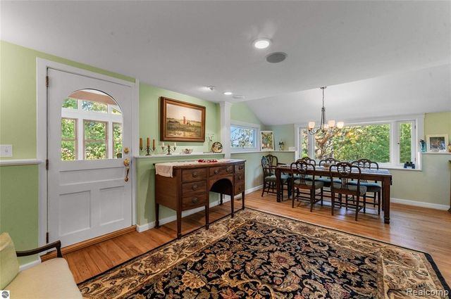 10910 S Shore Road, Suttons Bay, MI 49682