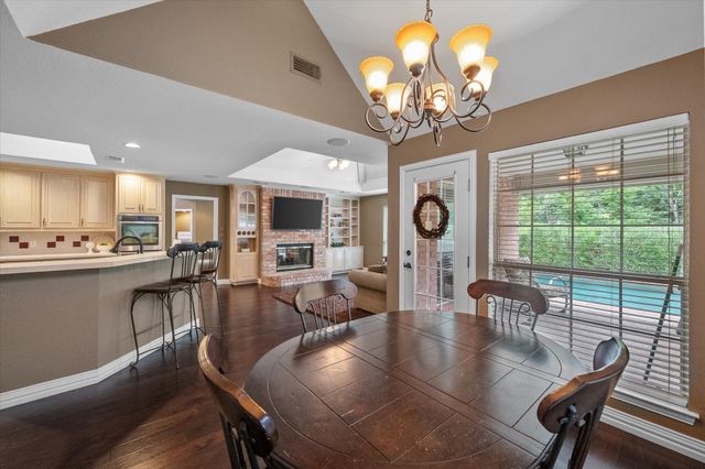 10 Waterwood Court, Mansfield, TX 76063