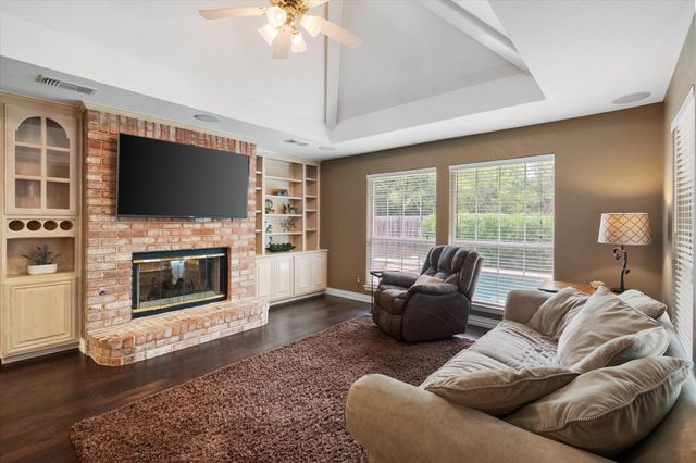 10 Waterwood Court, Mansfield, TX 76063