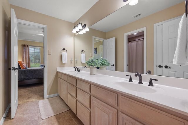 10 Waterwood Court, Mansfield, TX 76063