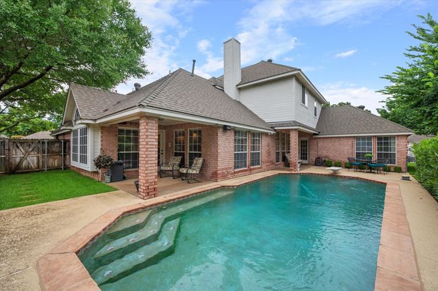 10 Waterwood Court, Mansfield, TX 76063