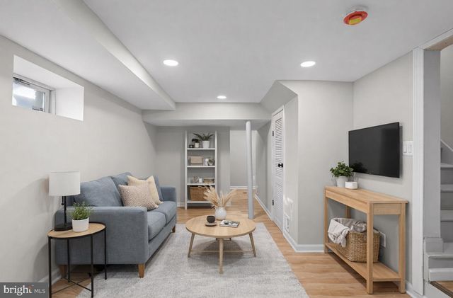 852 50TH PL NE, Washington, DC 20019
