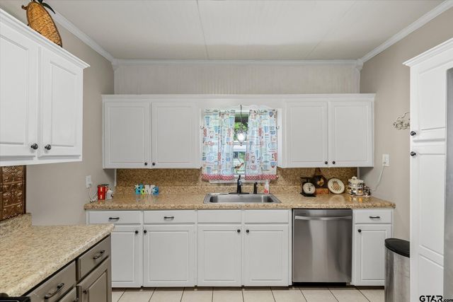 12125 N State Highway 110, Van, TX 75790