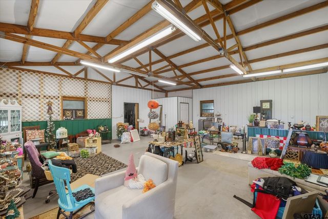 12125 N State Highway 110, Van, TX 75790