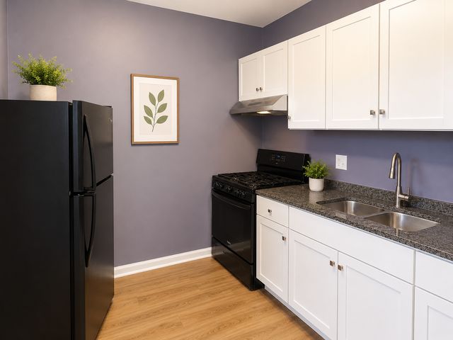 1934 E 74th Street 305, Chicago, IL 60649