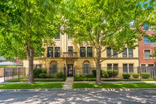 1934 E 74th Street 305, Chicago, IL 60649