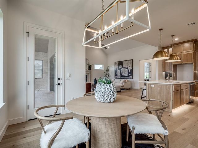 400 Old Farm Road, Edmond, OK 73034