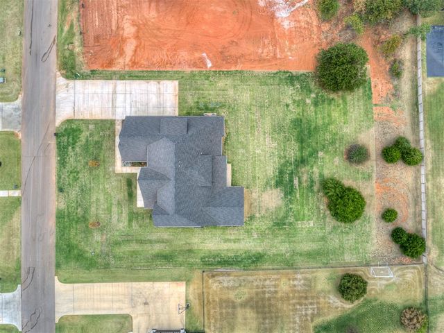 400 Old Farm Road, Edmond, OK 73034