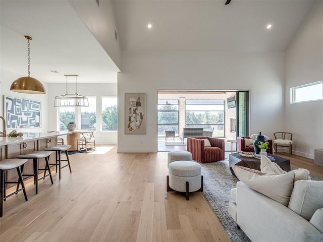 400 Old Farm Road, Edmond, OK 73034