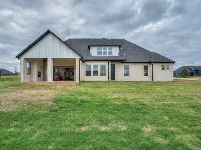 400 Old Farm Road, Edmond, OK 73034
