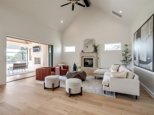 400 Old Farm Road, Edmond, OK 73034