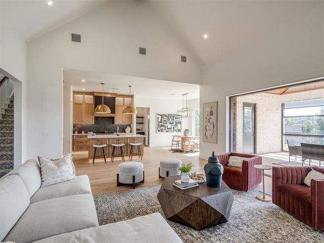 400 Old Farm Road, Edmond, OK 73034