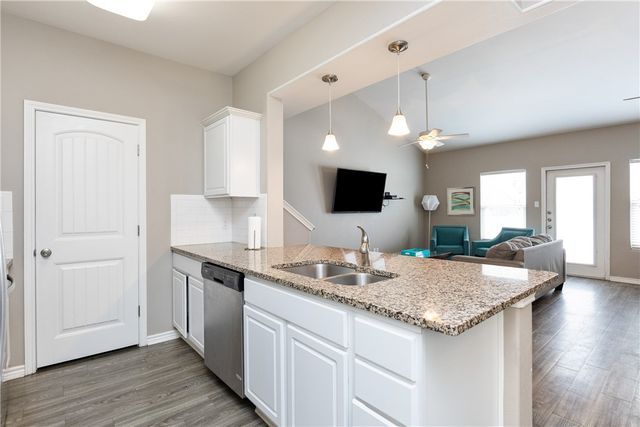 15146 Dory Dr, Corpus Christi, TX 78418