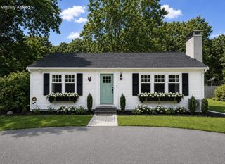 329 Swift Avenue, Osterville, MA 02655