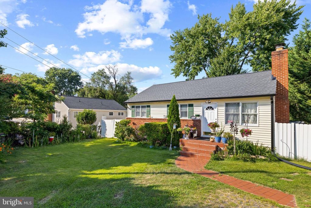13803 KNOWLES ST, Woodbridge, VA 22191