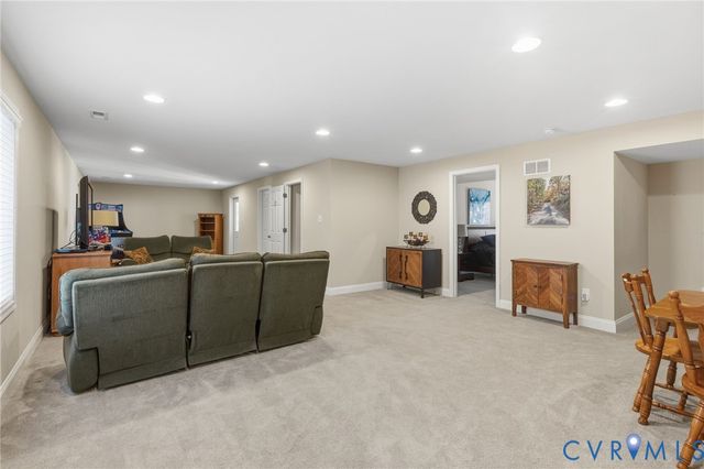 10943 Little Five Loop, Glen Allen, VA 23059