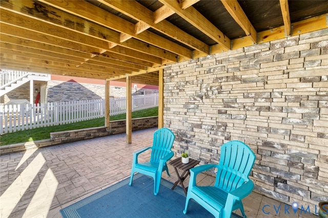 10943 Little Five Loop, Glen Allen, VA 23059